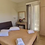 Christina Ξενοδοχείο με διαμερίσματα 4*