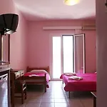 Christina Ξενοδοχείο με διαμερίσματα 4*