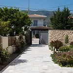 Christina Ξενοδοχείο με διαμερίσματα Λυγιά