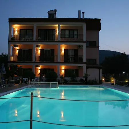 Christina Lejlighedshotel Ligia