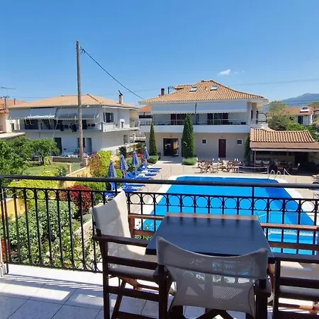 Lägenhetshotell Christina Lygia (Lefkada)