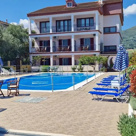 Lägenhetshotell Christina Lygia (Lefkada)