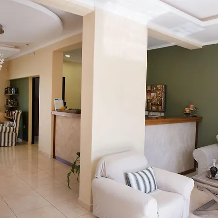 Christina Apart Otel Lygia (Lefkada)