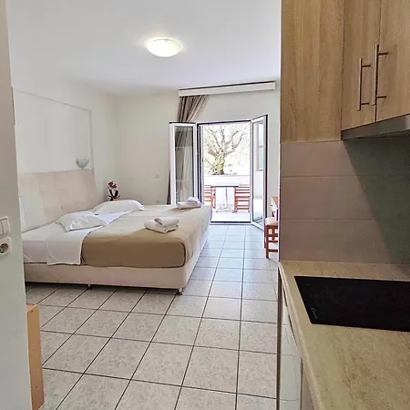 Christina Aparthotel 4*